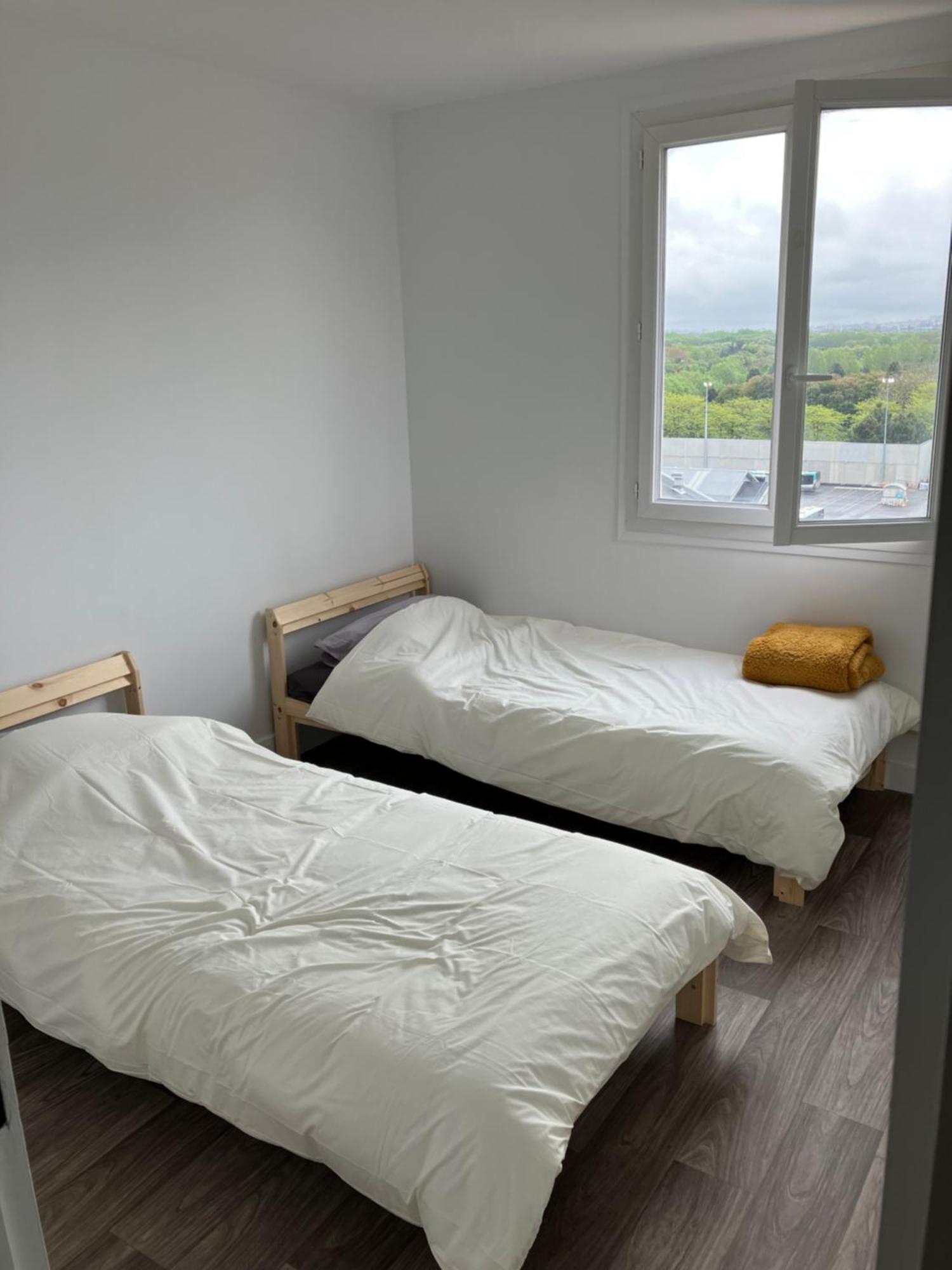 Logement Spacieux A 15Min De Paris - Free Parking - Free Wifi Pantin Bagian luar foto